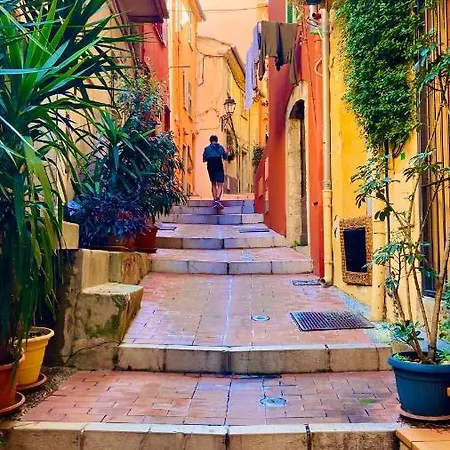 Cozy Lemon * Menton
